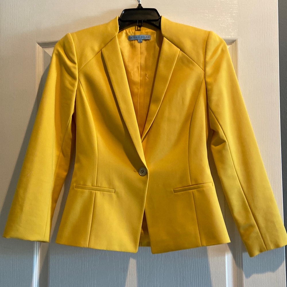 Gorgeous bright yellow Antonio Melani blazer